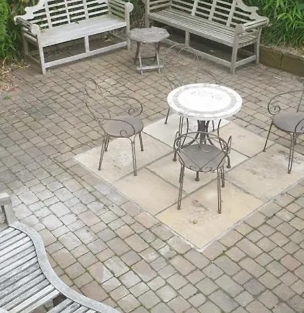 The Three Tuns * Осмотерли