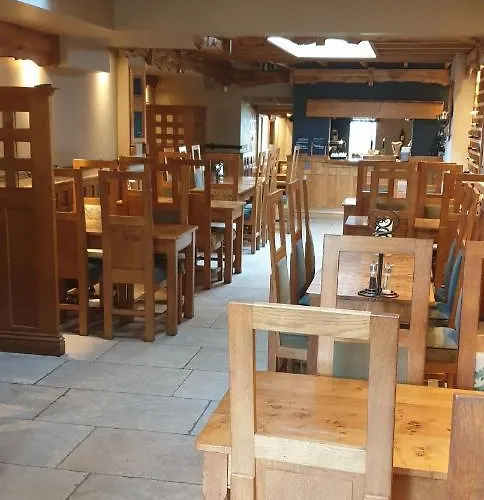The Three Tuns Hotell *